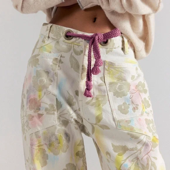 NWT We The Free People Moxie Printed Floral Flocked Barrel Jeans Size 27 w/ Belt - Picture 3 of 13